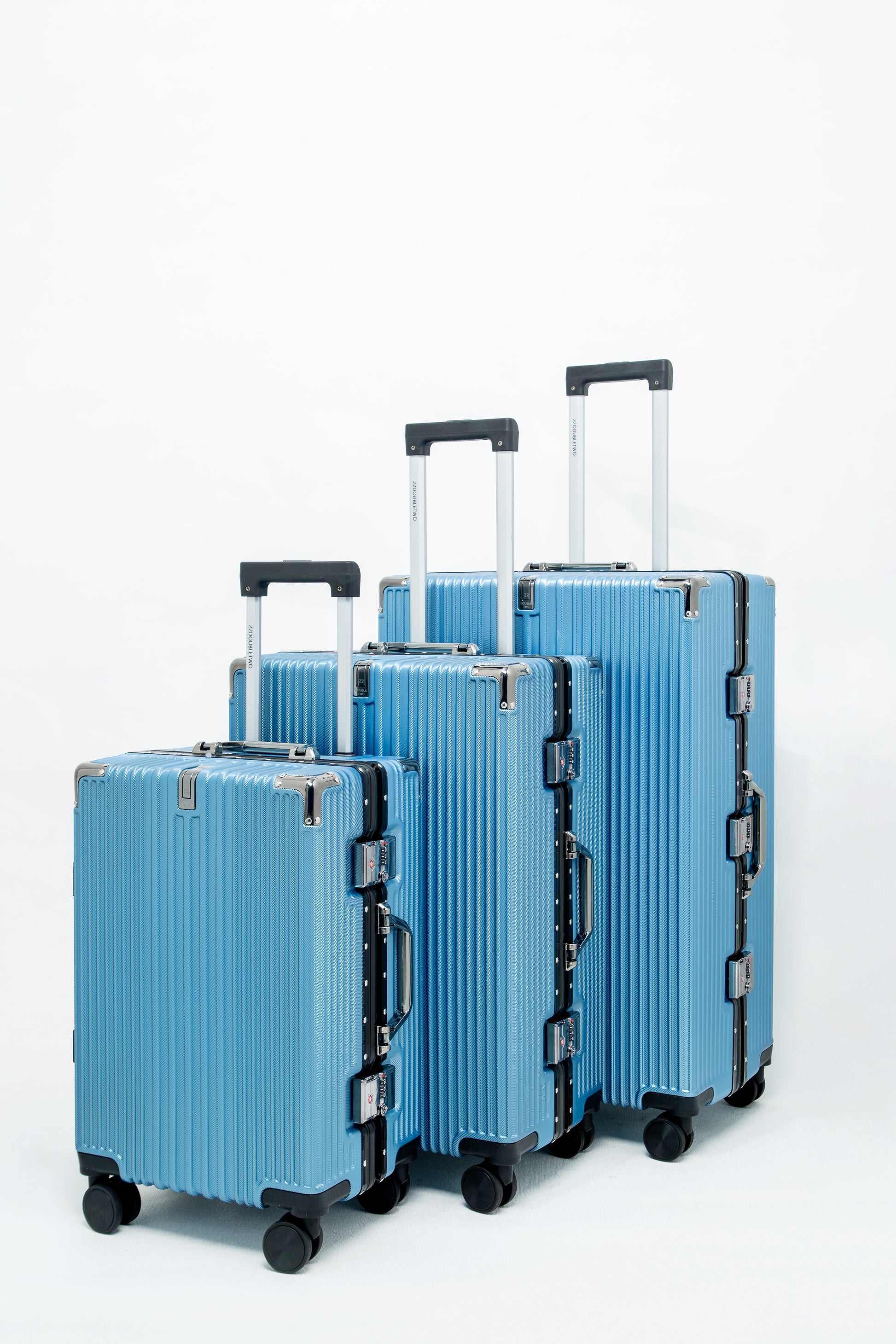 Aluminium Hard Shell Trolley – TSA Lock, 360° Wheels-1